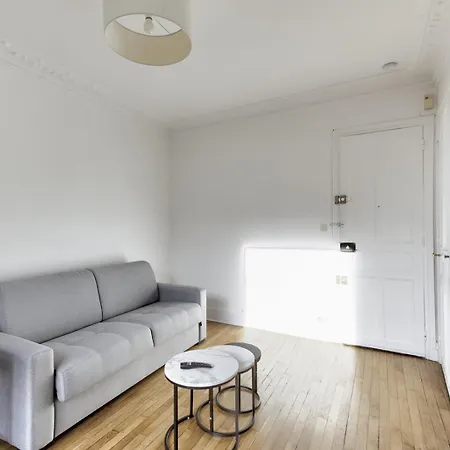 568 Dulong - Superbe Parisien Париж