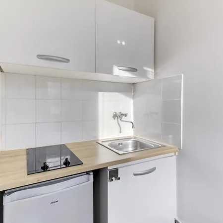 568 Dulong - Superbe Parisien